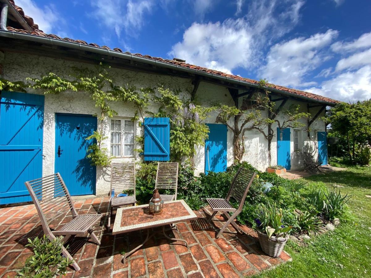 Domaine Du Tafiart Bed & Breakfast Sarron ภายนอก รูปภาพ