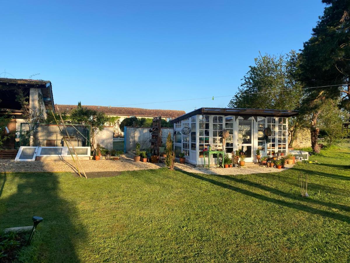 Domaine Du Tafiart Bed & Breakfast Sarron ภายนอก รูปภาพ