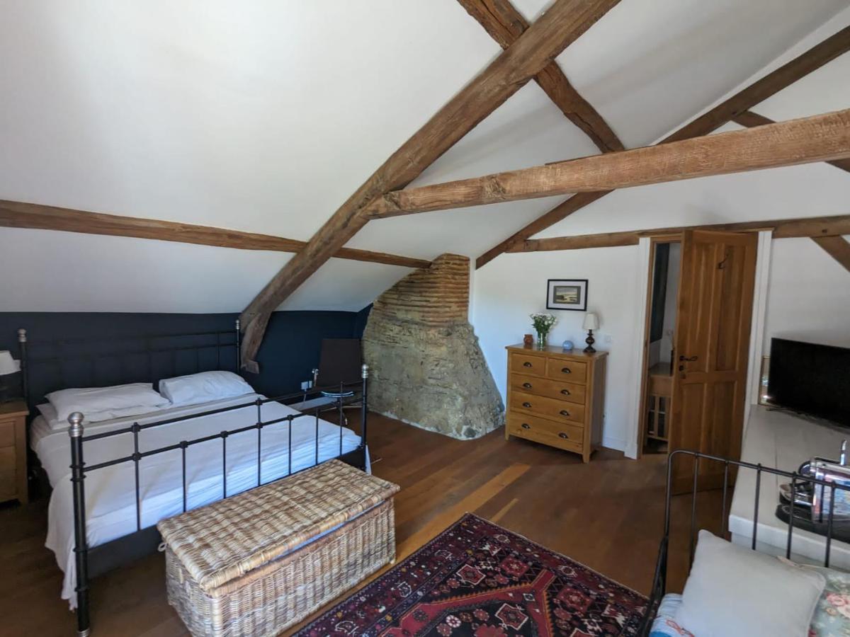 Domaine Du Tafiart Bed & Breakfast Sarron ภายนอก รูปภาพ