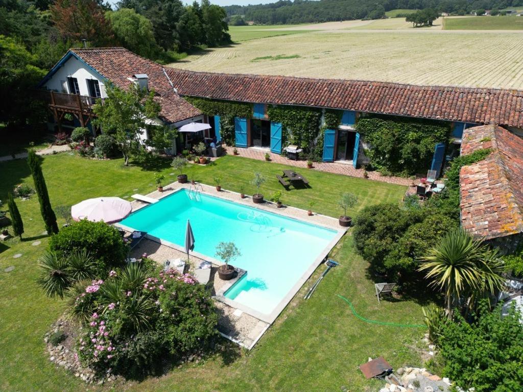 Domaine Du Tafiart Bed & Breakfast Sarron ภายนอก รูปภาพ